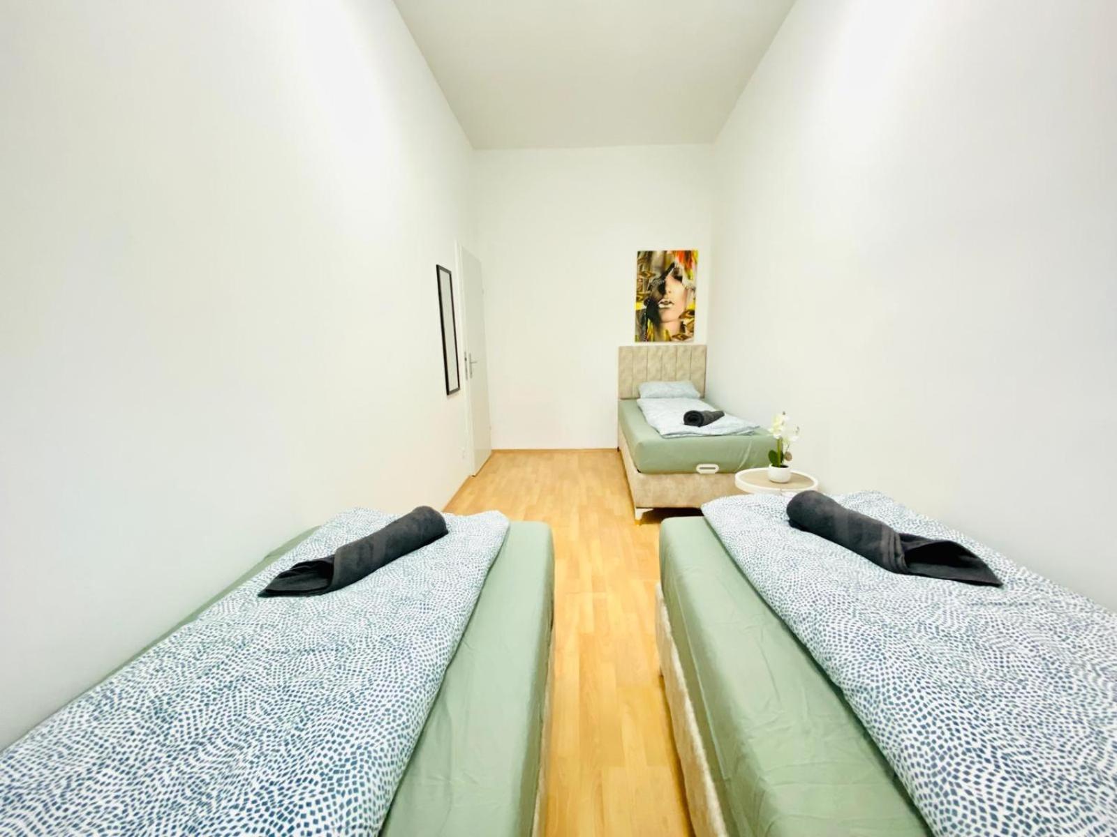 Apartment Bright 5br W Great Transport Link
