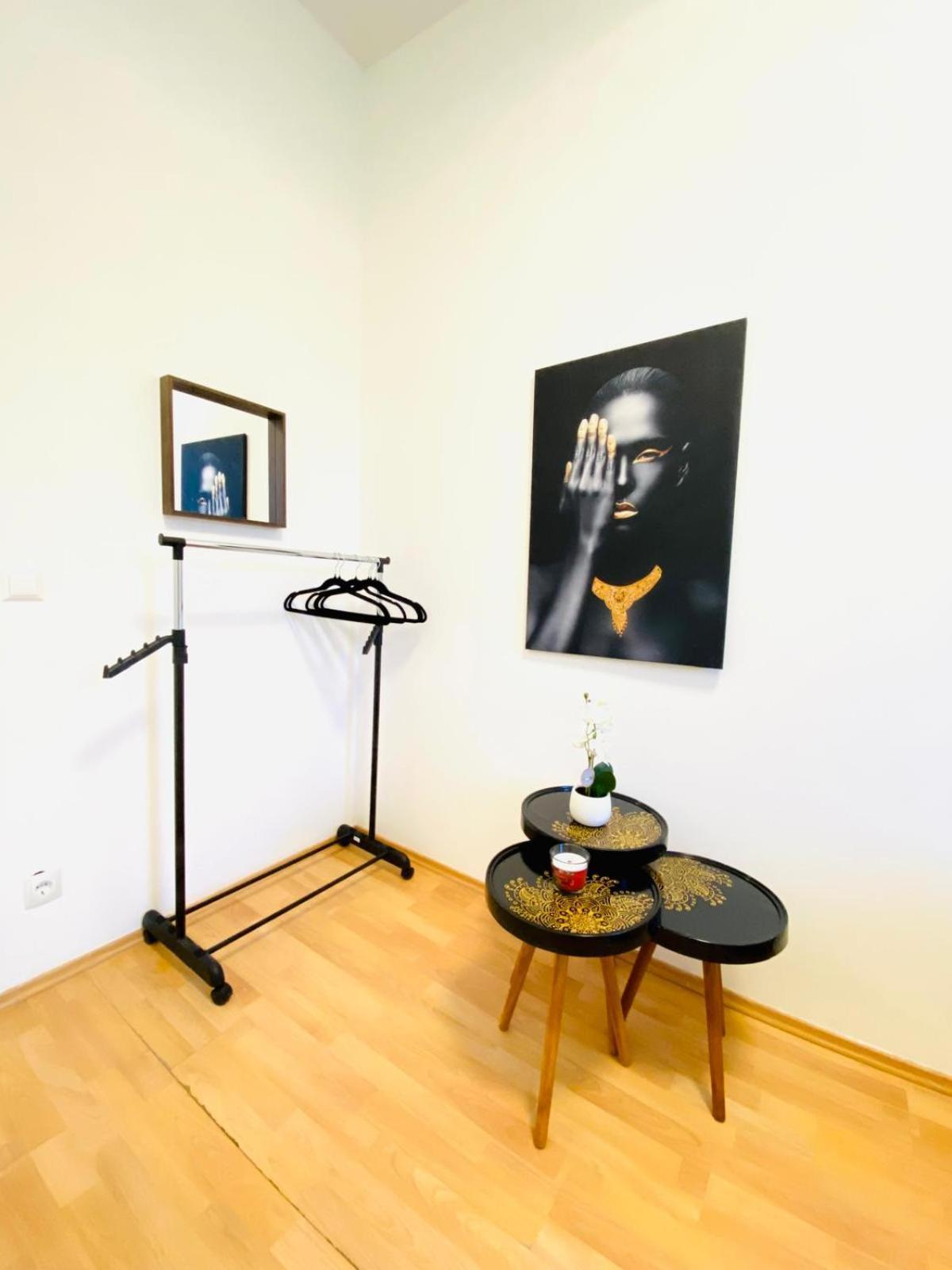 Apartment Bright 5br W Great Transport Link
