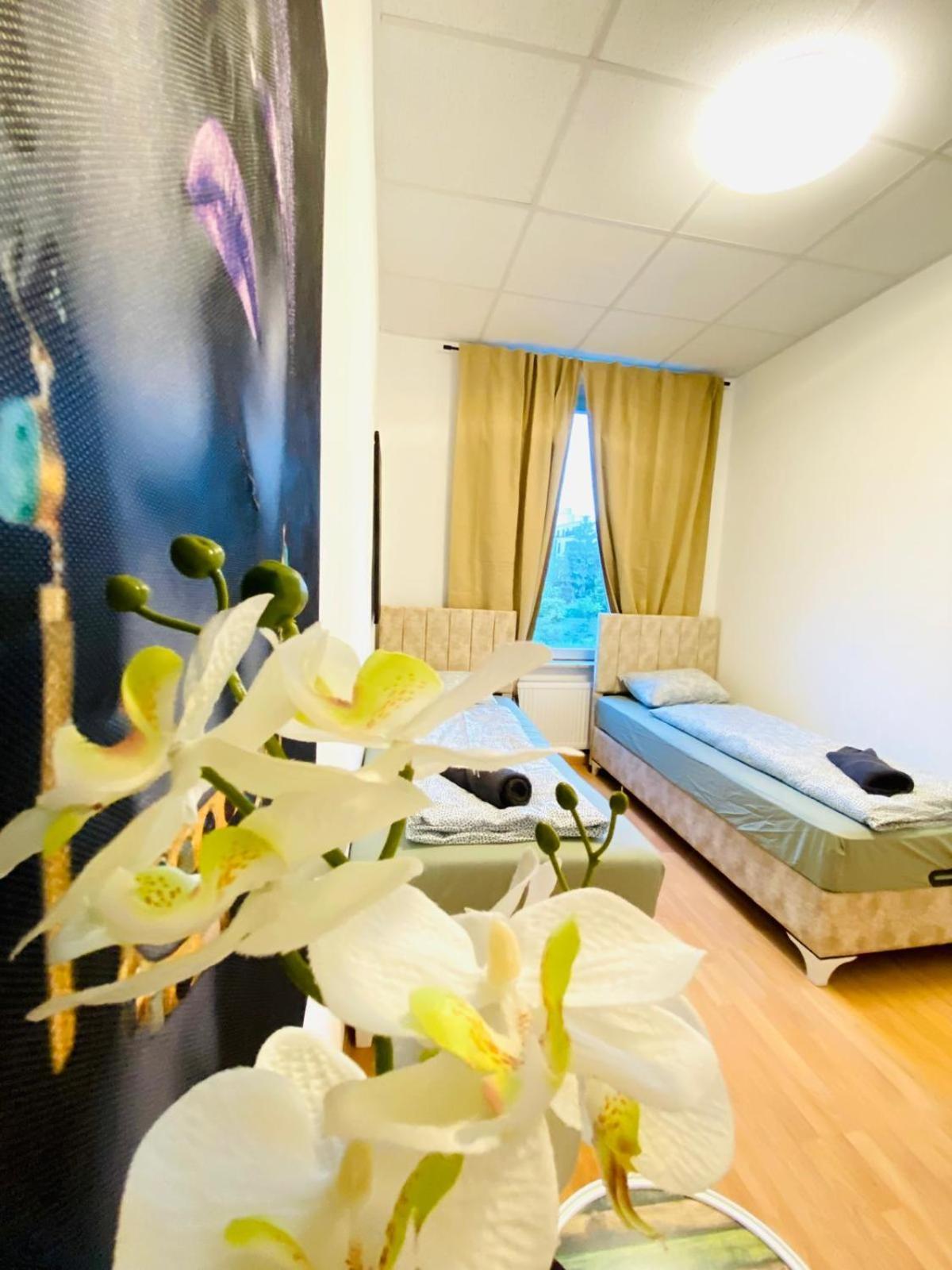 Apartment Bright 5br W Great Transport Link