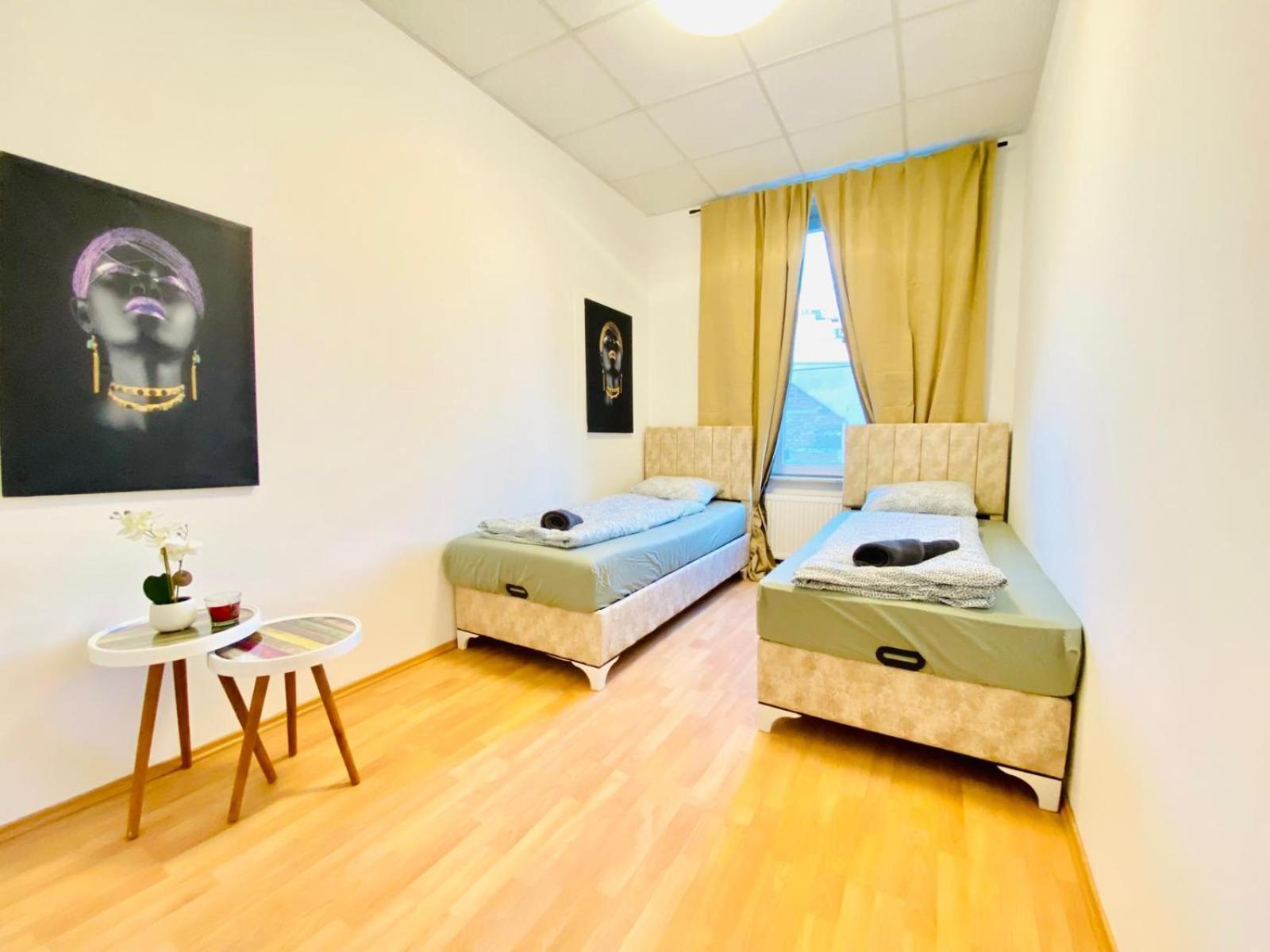 Bright 5br W Great Transport Link *