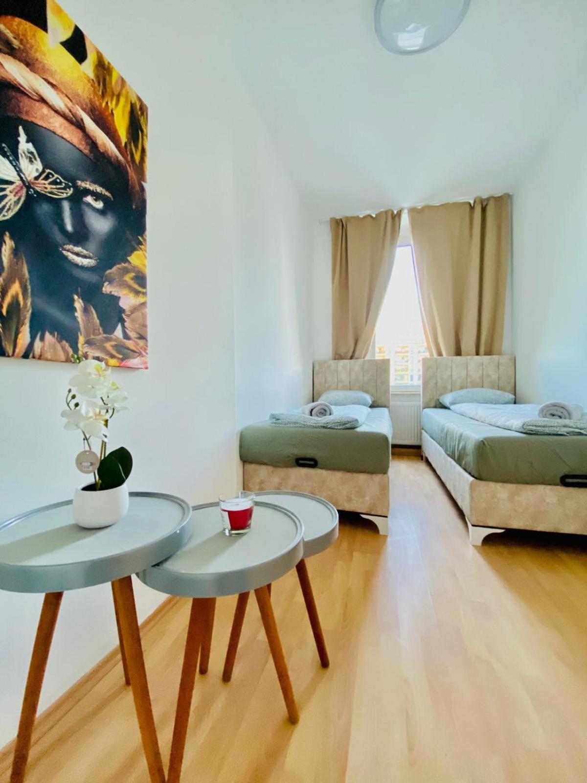 Apartment Bright 5br W Great Transport Link
