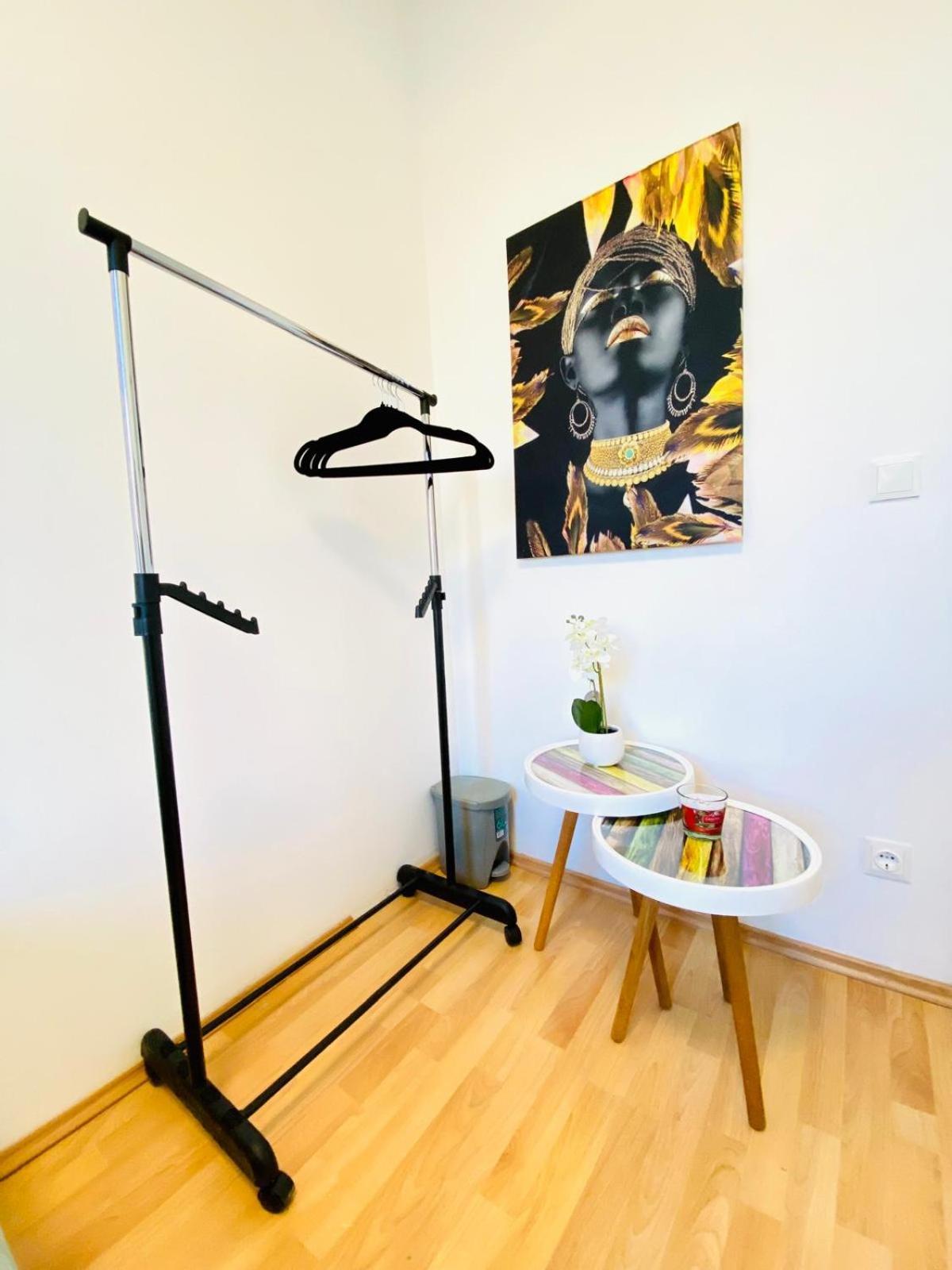 Bright 5br W Great Transport Link Apartment Wien