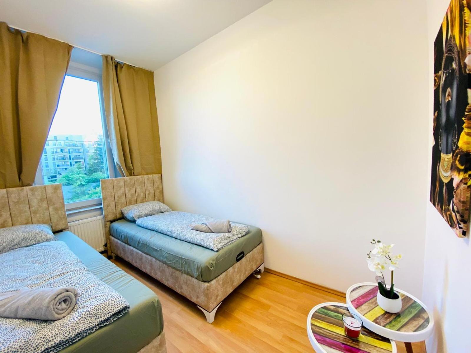 Bright 5br W Great Transport Link Apartment Wien